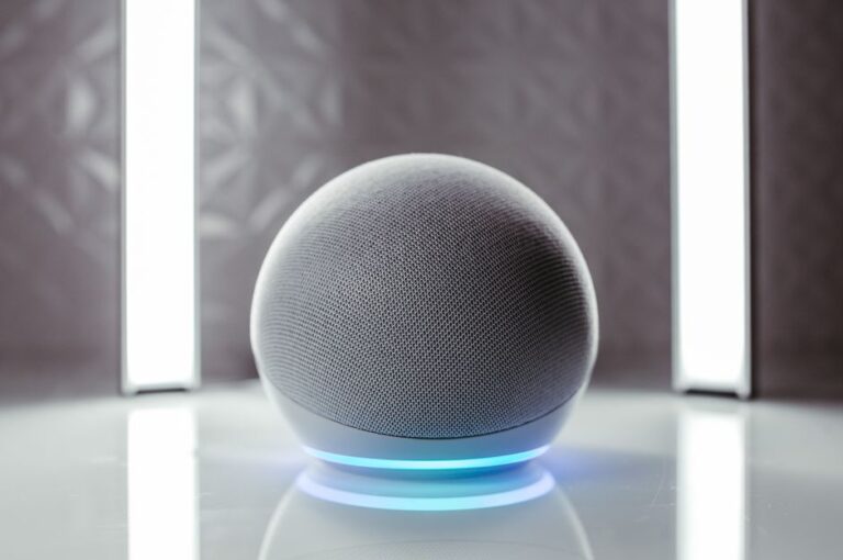 Voice Search Optimization in 2026: AI Assistants and Conversational Queries — ReStartWeb AI