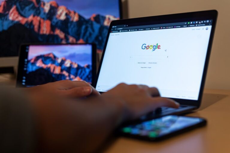 SEO vs. PPC in 2026: When to Use Each and How AI Changes the Equation — ReStartWeb AI