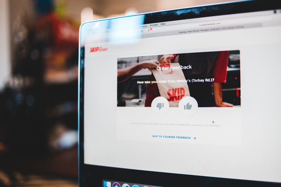 Custom Website vs Template: Which Is Right for You? — ReStartWeb AI