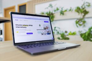 How to Start an E-Commerce Business in 2026